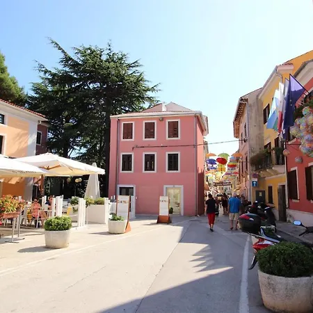 Teresa, 350 M From The Beach Apartment