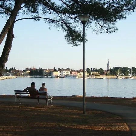 Teresa, 350 M From The Beach Apartment Novigrad (Istria)