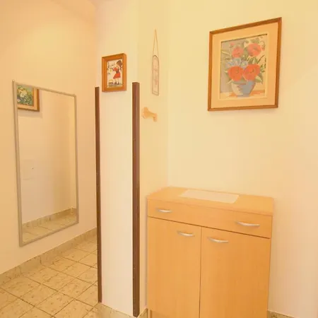 Teresa, 350 M From The Beach Apartment