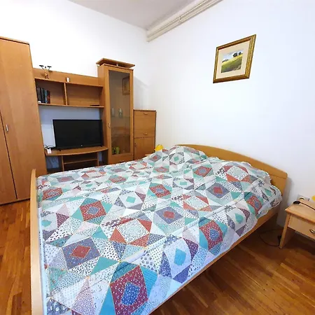 Teresa, 350 M From The Beach Novigrad (Istria)